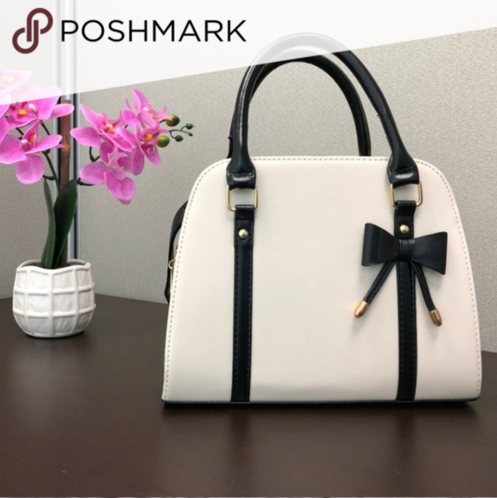 Bow Shoulder Purse - Picture 3 of 7